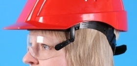 Integreret klar hjelmbrille